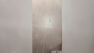 【超极品❤️推荐】超猛大神KK最新力作-纹身大神啪操网格黑丝车模 敏感体质大屌神威怒操 插喷一床淫水 高清1080P原版