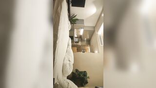 2022.3.9，【我有一台拖拉机】，精品少妇人妻，中途掉线，激战继续