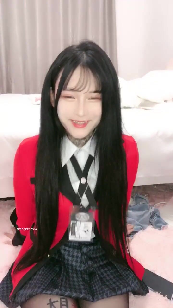 JK双马尾~【乃爱】【奈奈】 在校女学生美少女C罩杯 好纯相当诱惑~不是一般诱惑