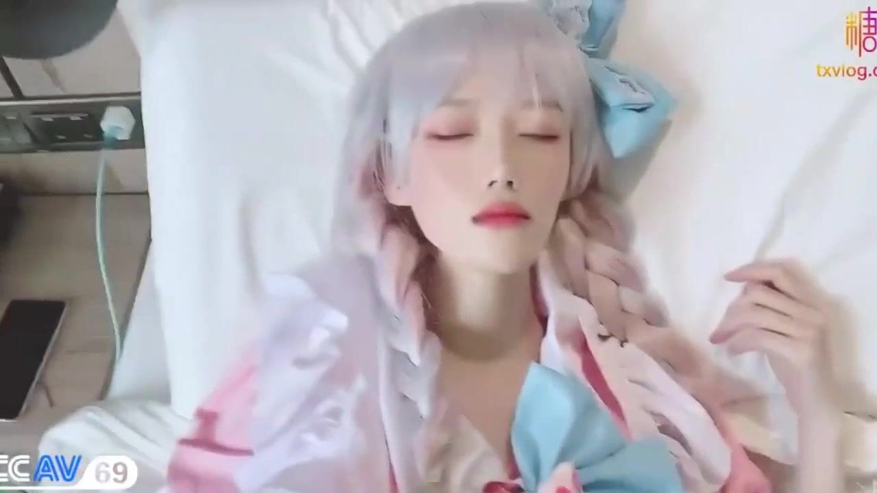 双马尾女仆装小萝莉 骚一点 学母狗 汪汪 粉嫩小蝴蝶鲍鱼被各种操 最后口爆颜射