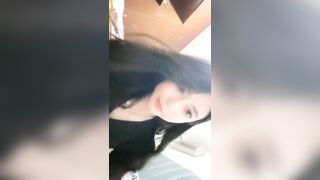 才艺女神【恩惠】回归2-13跳跃式超大尺度,玉指抠逼居然出白浆了,360度全方位无死角1