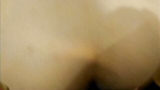 欠债少妇肉偿大哥  ：美颜相机有个照清纯像的，哎呦我去，这大黑逼，水挺多呀，跟别人干也出水啊