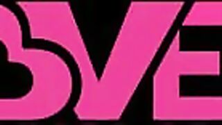 皇家华人特别企划 KM-005 三秒突袭女优强行插入 梁芸菲