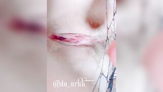 超嫩清纯唯美小仙女【不小心喷到啦】小穴穴太敏感了 轻轻一揉就喷了好多水水，好想要爸爸的大鸡巴填满小母狗的骚穴