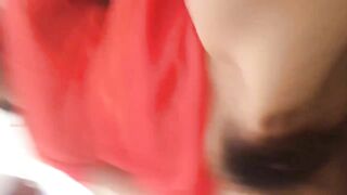 极品熟女 第一视角近距离贴脸开大，疯狂艹逼，亲吻情意绵绵，叫声特淫荡特刺激！