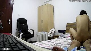 城中村房东出租屋偷装摄像头监控偷拍 卖淫女租客和各种嫖客的性交易各种动作片不输A