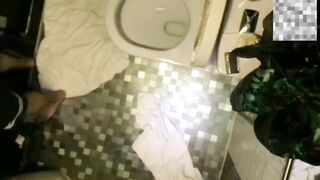 【真实迷奸】美腿翘臀的萝莉妹妹喝多了，说自己晕晕的，发小脾气拍自己大腿，被猥亵时大叫“你干嘛呀！”