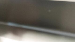 影城女厕跟踪偷拍 长发美女的多毛小嫩鲍鱼.