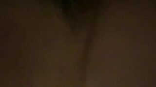 极品反差婊 清纯颜值却是大骚货，被金主爸爸的大屌无情猛艹，被艹出了白色的汁液，实在是太刺激了