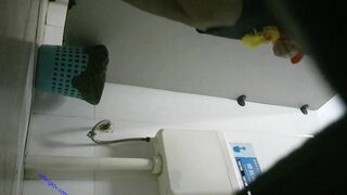 商场女厕全景偷拍 多位高跟黑丝制服美女的各种小黑鲍鱼.