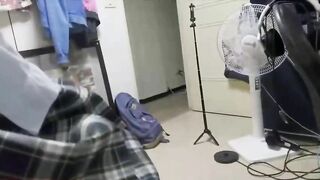 2025年最新大神高价破解，【印象足拍56】，极品清纯学妹，第一视角，尺度很大，口足手啪啪，特写粉穴最后颜射，推荐