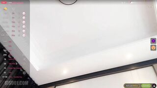 长得像杨颖的高颜女神「JayPope」白丝猫女小骚逼里擦着跳蛋玩ASMR，眼睛、耳朵一起怀孕