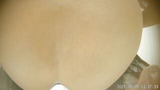 精品厕拍】，商场女厕，高清近景，偸拍数位美少妇方便，菊花私洞清晰可见，浮想联翩，非常诱惑2