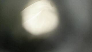 新流出手持厕拍猫眼原创❤️偷拍几个美女尿尿骚逼蕾丝内内穿好还摸一下逼