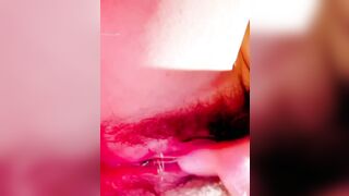 2025年3月最新，【抖音福利】，13万粉丝，眼镜气质御姐，【是诗诗呀】，揉奶骚穴特写自慰，极品粉穴小少妇