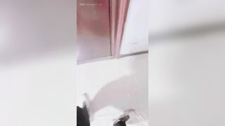 外站乱伦大神【姐弟一世情】最新付费钻石贴，意外撞见姐夫在，待姐夫走后小皮鞭调教姐姐，把她操的淫水狂喷