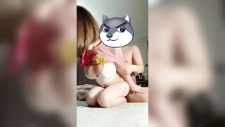 舔舐极品鲜鲍 蚂蚁上树顶撞子宫口 夹茎吸精爆射蜜壶白浆溢流