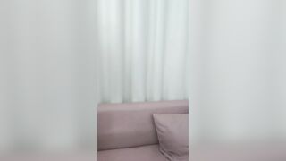 颜值嫩妹【九亿少男梦】第三弹，中年大叔的玩具，大长腿白虎嫩穴，口活干炮样样精通7