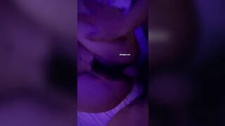 重磅核弹】，大神约啪极品素人邻家学妹，口爆颜射，深喉到干呕，调教露脸性爱自拍3