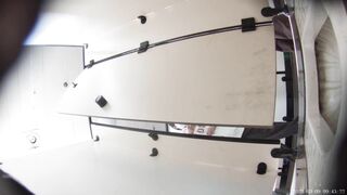 ⚫️【精品廁拍】，定點4K全景真實偸拍，職校女廁記錄超多小姐姐方便，先拍臉再拍雙洞9