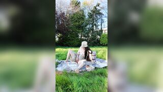 推特极品阿黑颜母狗「Pupu噗噗」《小姐森林野餐篇1》管家说小姐每周都会独自去森林野餐，这不过是小姐隐藏欲望的借口