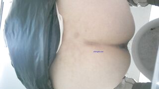 大学城女厕全景偷拍众多的小姐姐❤️各种极品鲍鱼完美展示8