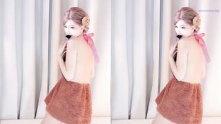 精品裸舞】，一见倾心，高颜值反差婊【悠悠】付费福利，各种情趣制服裸舞，道具脸穴同框自慰1