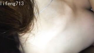 撩了好久终于操到这个极品少妇女同事了 露脸啪啪人美B嫩