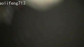 撩了好久终于操到这个极品少妇女同事了 露脸啪啪人美B嫩