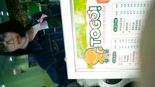 大神小P商城办公楼一路游走偷拍多位美女少妇 各种极品美鲍鱼