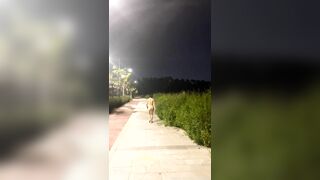 2025新品，天花板露出狂人御姐【cikaimoon】付费⑦，更大胆直接，帮老农干活小卖店勾引老头8