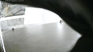 KTV女厕全景偷拍27位漂亮的小姐姐❤️各种极品美鲍鱼