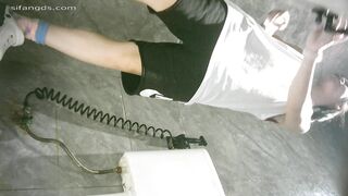 KTV女厕全景偷拍27位漂亮的小姐姐 各种极品美鲍鱼