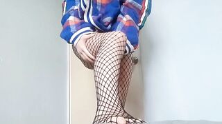 7月新品，大神【网调加约炮】线上忽悠玩弄学生妹，贫乳白嫩大学生居家各种自慰全裸展示2