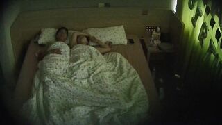 七月最新酒店偷拍 骚妹为男友23岁庆生布置浪漫现场也把自己包装好送他穿上情趣丝袜做爱11