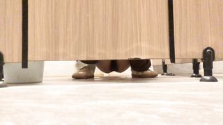 购物中心女厕全景偷拍众多的漂亮小姐姐❤️各种美鲍鱼完美展示B脸同步8