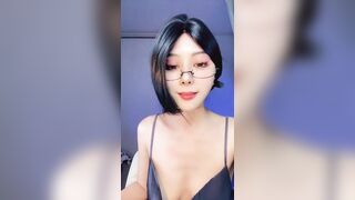 7月新品，极品舔屏阿黑颜女神【蘸点蜜桃酱】门槛福利，太懂男人了，口活技术一流，高潮脸道具深喉8