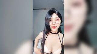 7月新品，极品舔屏阿黑颜女神【蘸点蜜桃酱】门槛福利，太懂男人了，口活技术一流，高潮脸道具深喉5