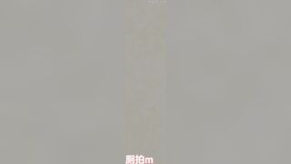 大神潜入购物中心女厕 近距离偷拍14位美女的各种鲍鱼1