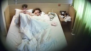 酒店精品✅校園情侶饑渴開鍾點房瘋狂做愛