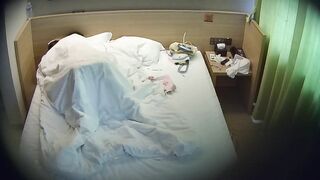 酒店精品✅校園情侶饑渴開鍾點房瘋狂做愛2