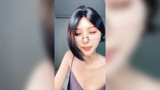 7月新品，极品舔屏阿黑颜女神【蘸点蜜桃酱】门槛福利，太懂男人了，口活技术一流，高潮脸道具深喉3