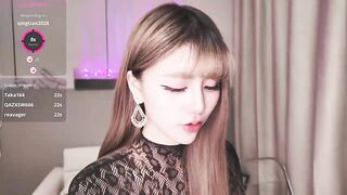 ST-932【尤物女神歸來 Kiki-2025】最新抽插噴水大尺度合集1