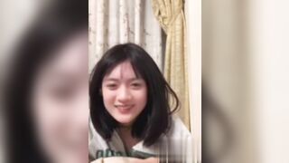 超嫩学生妹子_张碩晴_视频通话揉奶自慰录屏外流_前男友曝光无套做爱视频！