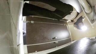 KTV女厕全景偷拍多位大长腿极品御姐 各种不同的美鲍一一展示