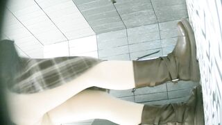 CC大神酒店女厕全景偷拍11位美女❤️各种美鲍鱼完美展示20