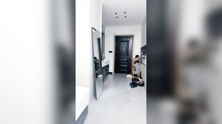 ♈模特【睡不醒的小美】服裝模特下海~神仙見了都得射~好頂9