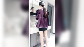 ♈模特【睡不醒的小美】服裝模特下海~神仙見了都得射~好頂9