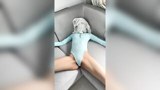 推荐 青春靓女【成人瑜伽】系列合集Part3，高清无水，多模骚穴高清特写，双女互动太刺激