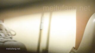 街头小吃店一路跟踪偷拍多位美女 各种极品美鲍鱼完美展示